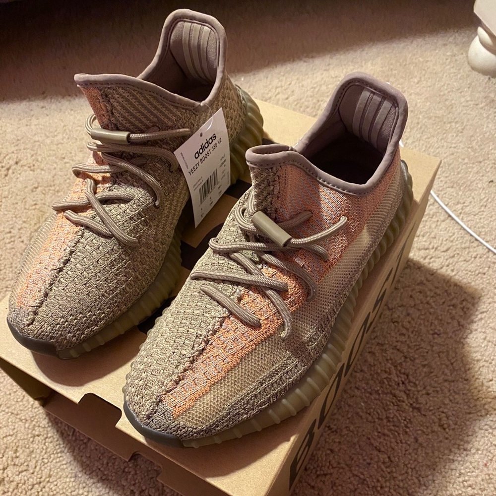 YEEZYS 350 v2 sneakers
